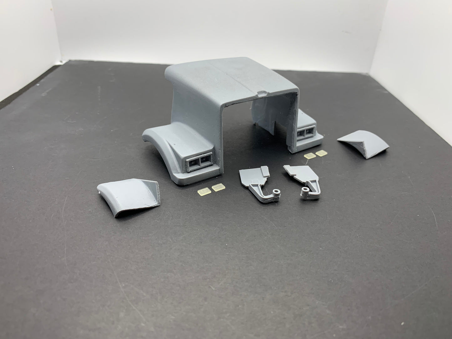 1/24 Western Star 4864FX HiVis Hood conversion kit