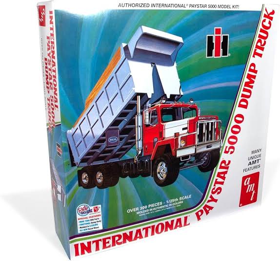 1/25 AMT International Paystar 5000 Dump truck New sealed in box.
