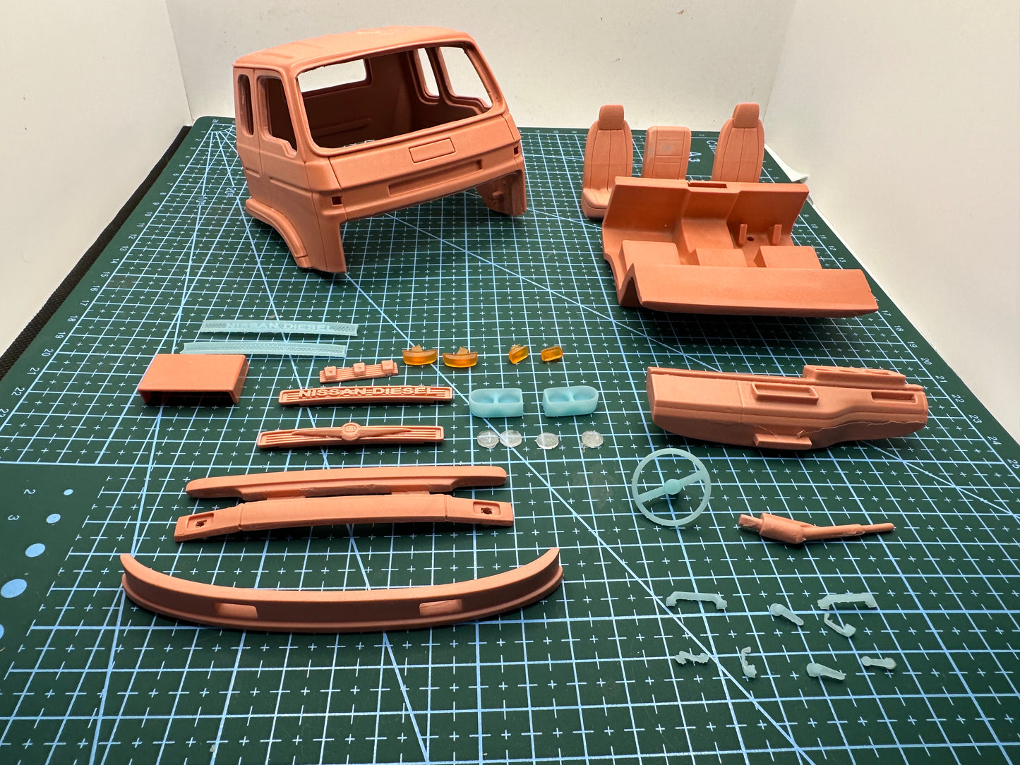 1/24 UD CK40 (Nissan diesel) 70s - 80s cab conversion kit