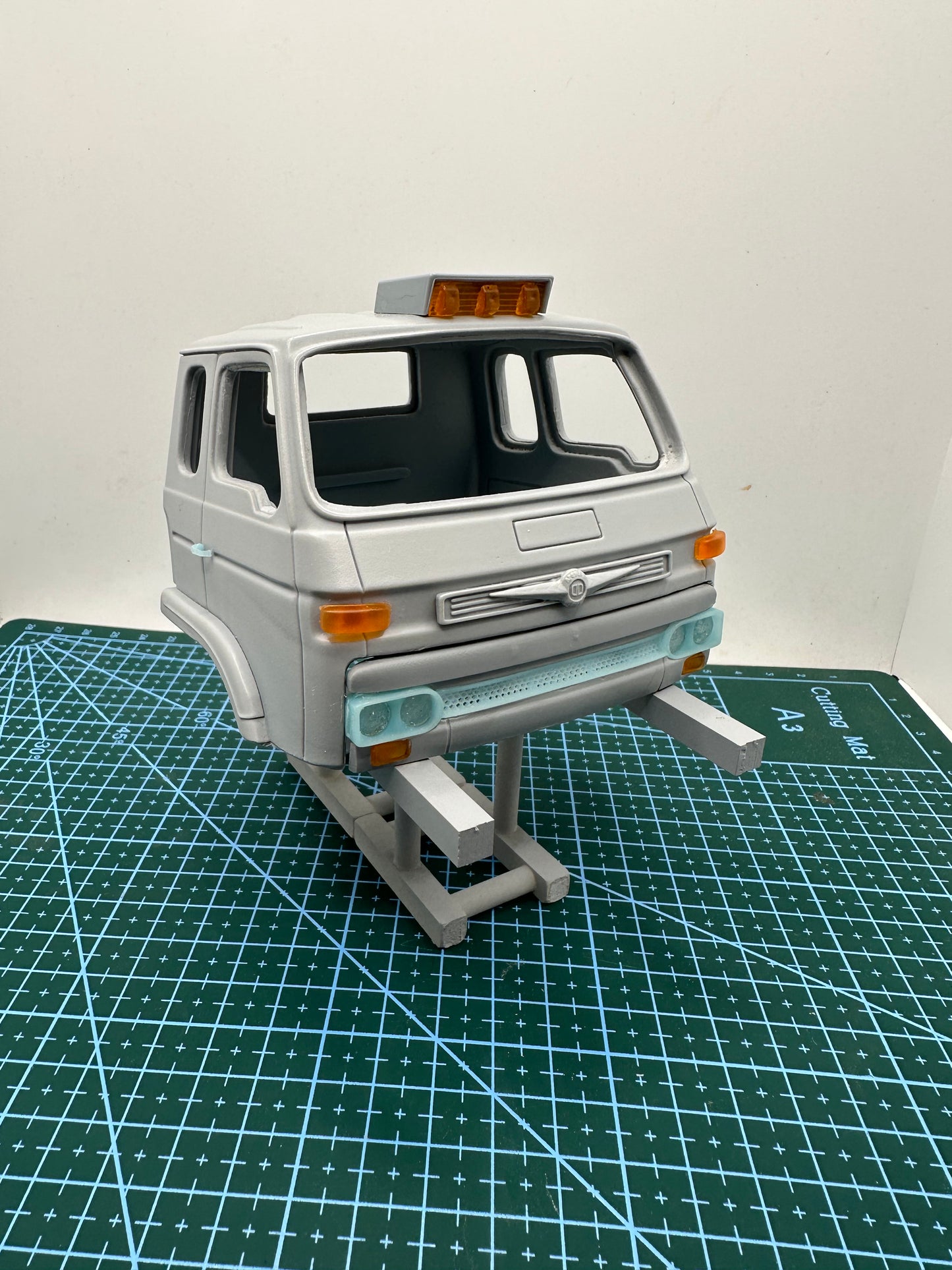 1/24 UD CK40 (Nissan diesel) 70s - 80s cab conversion kit