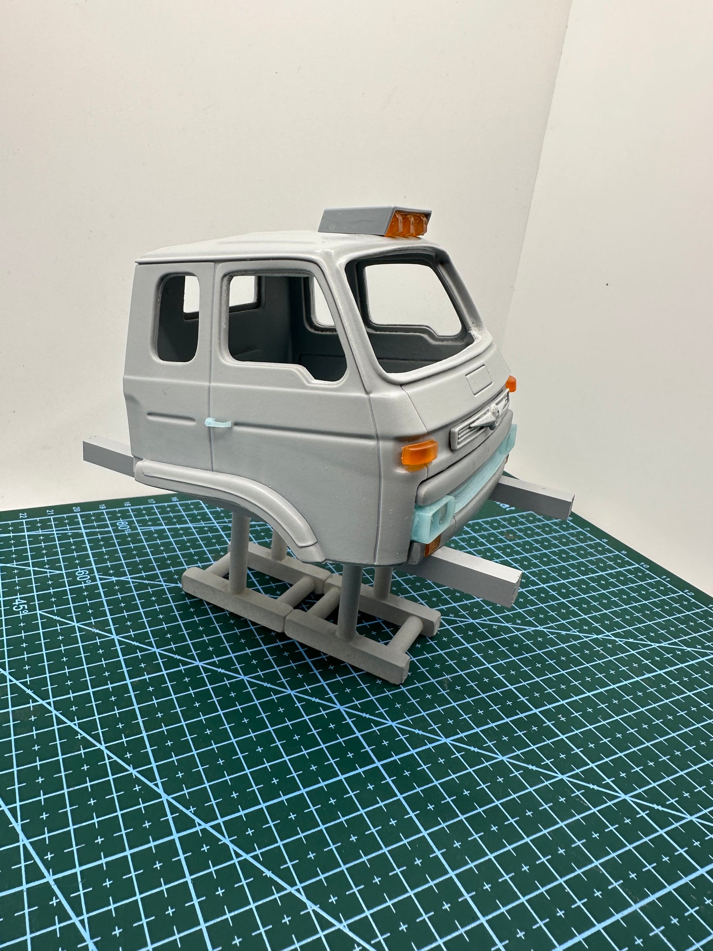 1/24 UD CK40 (Nissan diesel) 70s - 80s cab conversion kit