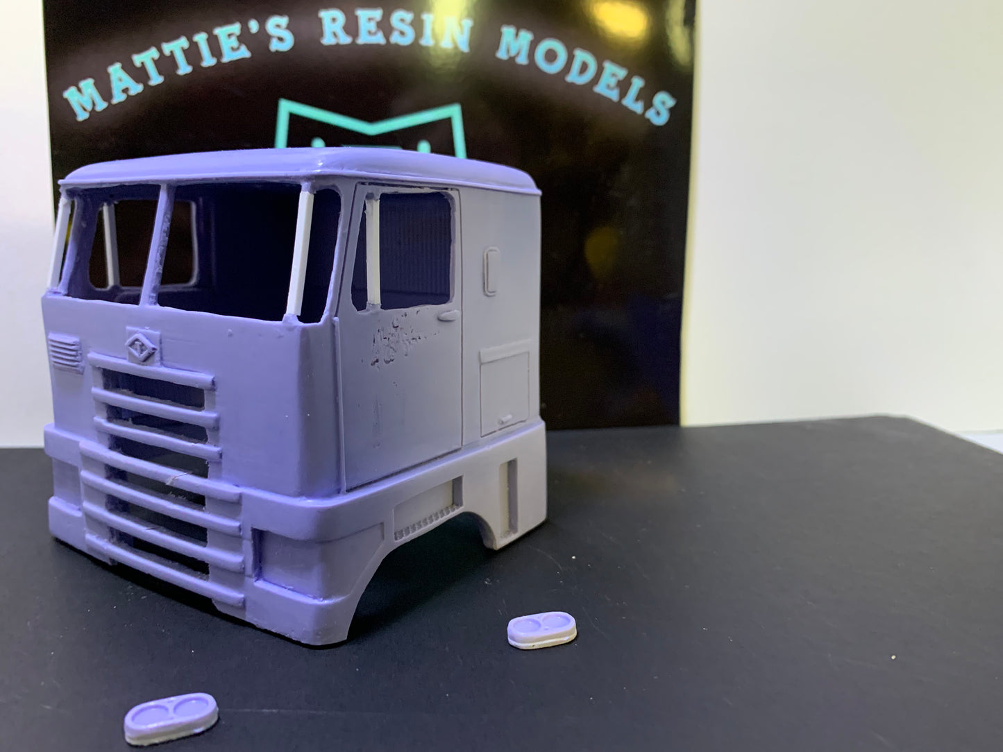 1/25 Diamond T 931C cab kit RHD and LHD