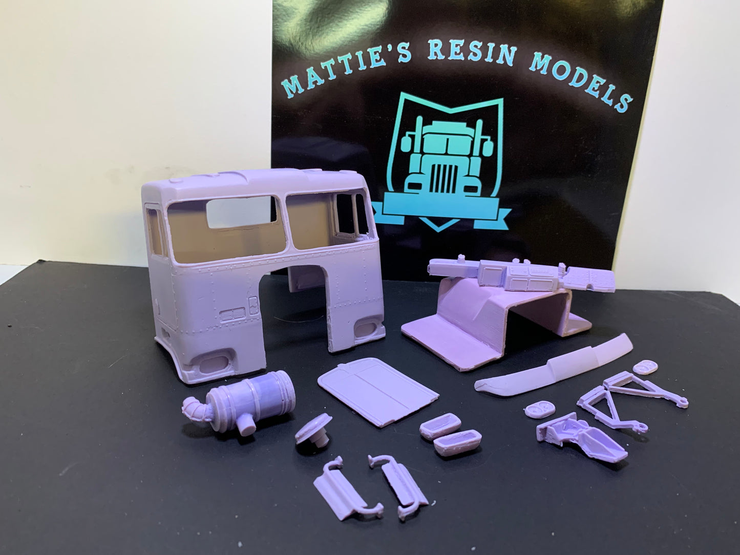 1/25 Kenworth cab over slimline Day cab (Grey Ghost) cab kit