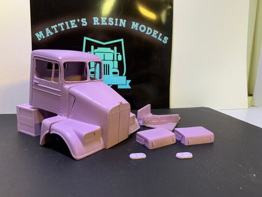 1/25 Kenworth S900 cab kit