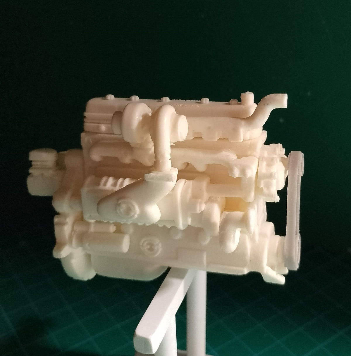 1/24 Detroit Diesel 671T engine kit – Mattie's Resin Models