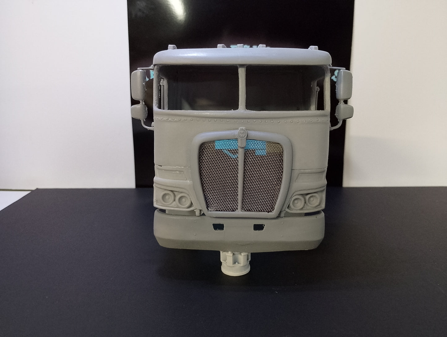 1/25 Kenworth K200 day cab