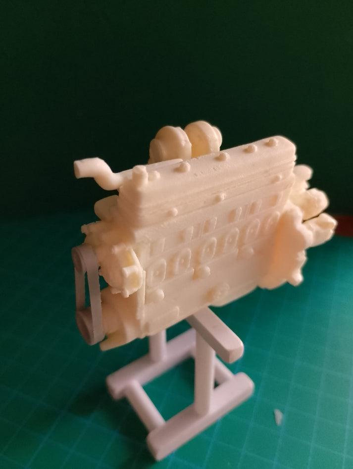 1/24 Detroit Diesel 671T engine kit – Mattie's Resin Models